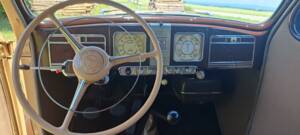 Bild 12/22 von Chrysler Royal Sedan (1938)