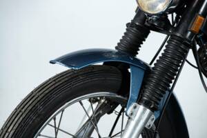 Image 13/50 of Aermacchi Harley-Davidson DUMMY (1971)