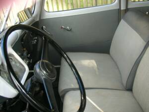 Bild 12/18 von Citroën Traction Avant 11 BL (1954)