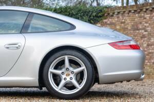 Image 23/50 of Porsche 911 Carrera (2007)