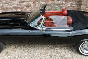 Afbeelding 39/50 van Jaguar E-Type V12 (1974)