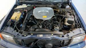 Image 28/29 of Mercedes-Benz 500 SEC (1985)