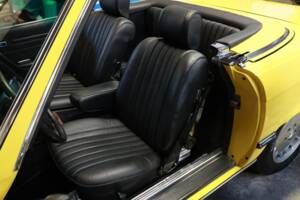 Image 35/50 of Mercedes-Benz 500 SL (1983)