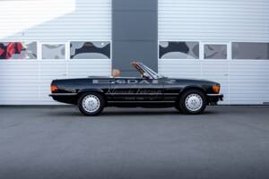 Image 4/37 of Mercedes-Benz 560 SL (1989)