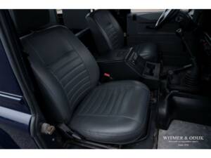Bild 8/27 von Land Rover Defender 90 (1998)