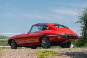 Image 9/50 de Jaguar Type E (2+2) (1969)