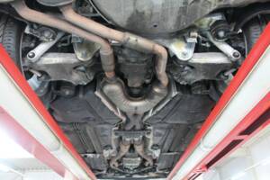 Immagine 8/50 di ALPINA B10 V8 Touring (1998)