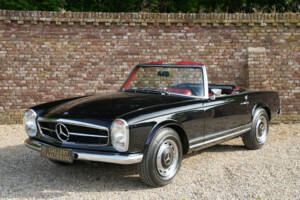 Image 11/50 de Mercedes-Benz 280 SL (1969)