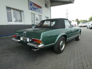 Image 4/25 de Mercedes-Benz 280 SL (1970)