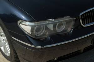 Bild 20/50 von BMW 745Li (2001)