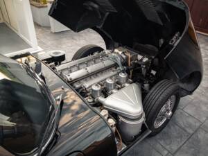 Imagen 34/42 de Jaguar E-Type (2+2) (1967)