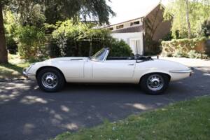 Image 26/50 de Jaguar Type E V12 (1972)