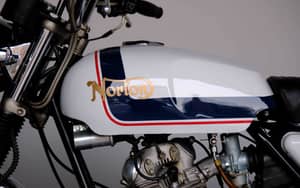 Image 48/83 of Norton 850 MKIII Roadster (1975)