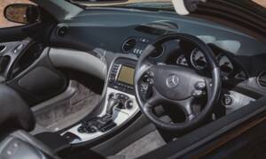 Afbeelding 4/29 van Mercedes-Benz SL 55 AMG (2004)