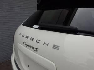 Bild 15/99 von Porsche Cayenne S (2010)