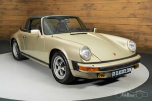 Image 13/19 of Porsche 911 SC 3.0 (1983)