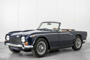 Bild 1/50 von Triumph TR 250 (1968)
