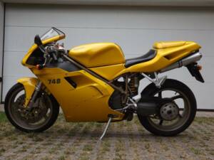 Immagine 38/50 di Ducati 748 Biposto (2000)