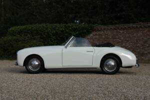 Image 35/50 of SIMCA 8 Sport (1950)