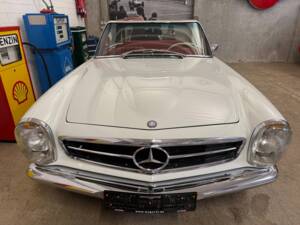 Image 4/22 of Mercedes-Benz 280 SL (1968)