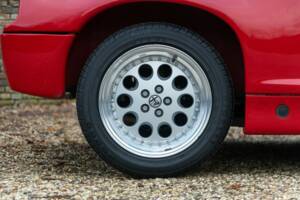 Image 46/50 de Alfa Romeo SZ (1991)