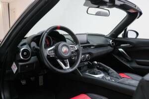 Image 5/13 of Abarth 124 Spider (2018)