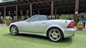 Afbeelding 15/63 van Mercedes-Benz SLK 32 AMG (2001)