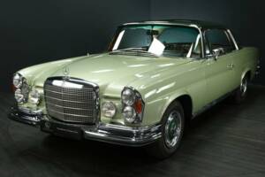 Image 1/30 de Mercedes-Benz 280 SE (1970)
