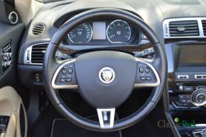 Image 38/50 de Jaguar XK (2012)