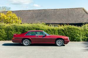 Image 11/50 of Jaguar XJR-S V12 Le Mans (1991)
