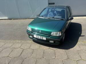 Bild 14/24 von Renault Clio I 1.2 (1995)
