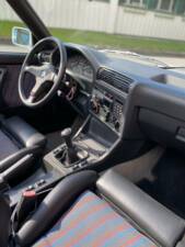 Image 4/6 of BMW 325i (1990)