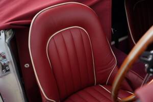 Image 17/50 of Austin-Healey 100&#x2F;6 (BN6) (1958)
