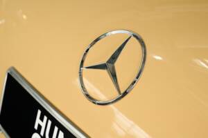 Immagine 35/50 di Mercedes-Benz 220 S Cabriolet (1958)