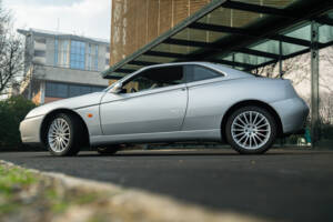 Image 4/46 of Alfa Romeo GTV 2.0 JTS (2003)