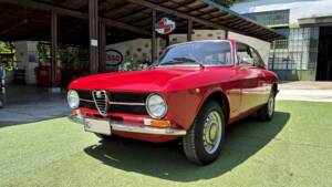 Afbeelding 6/63 van Alfa Romeo Giulia GT 1300 Junior (1971)