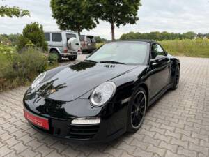 Afbeelding 28/43 van Porsche 911 Carrera 4 GTS (2011)