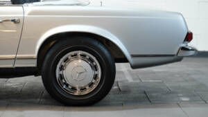 Bild 13/36 von Mercedes-Benz 280 SL (1969)
