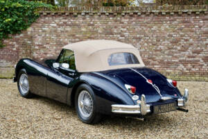 Image 2/50 de Jaguar XK 140 DHC (1957)