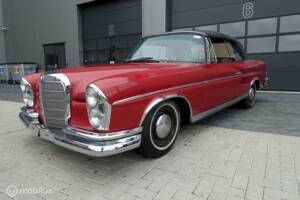Afbeelding 1/10 van Mercedes-Benz 300 SE (1963)