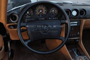 Image 4/23 of Mercedes-Benz 560 SL (1989)