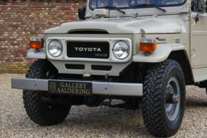 Image 18/50 of Toyota Land Cruiser BJ 40 (1980)