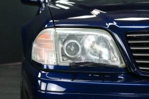 Image 35/49 of Mercedes-Benz SL 500 (2000)