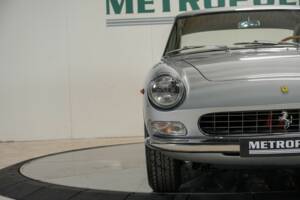 Bild 28/50 von Ferrari 330 GT (1965)