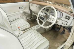 Imagen 8/19 de Nissan Figaro (1991)