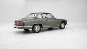 Bild 2/15 von Alfa Romeo 2000 Sprint (1961)