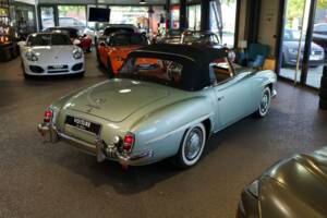 Image 3/28 of Mercedes-Benz 190 SL (1960)
