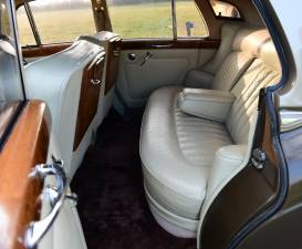 Image 33/50 de Bentley S 3 (1963)