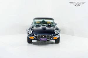 Image 12/18 de Jaguar Type E V12 (1973)