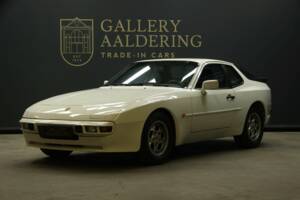 Obraz 11/50 pojazdu Porsche 944 (1986)